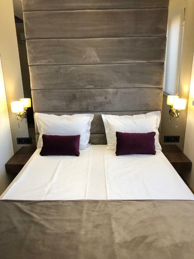 Aria Royal Apartment Belgrado Buitenkant foto